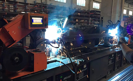 精湛工藝 | 專業(yè)技術(shù) | 線切割機(jī)床