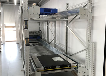 Eyda易達智能貨架定制廠家穿梭車貨架樣板庫安裝完成，敬請光臨