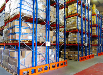 重型倉儲物流貨架，重型貨物密集型高效存儲方案【易達貨架】