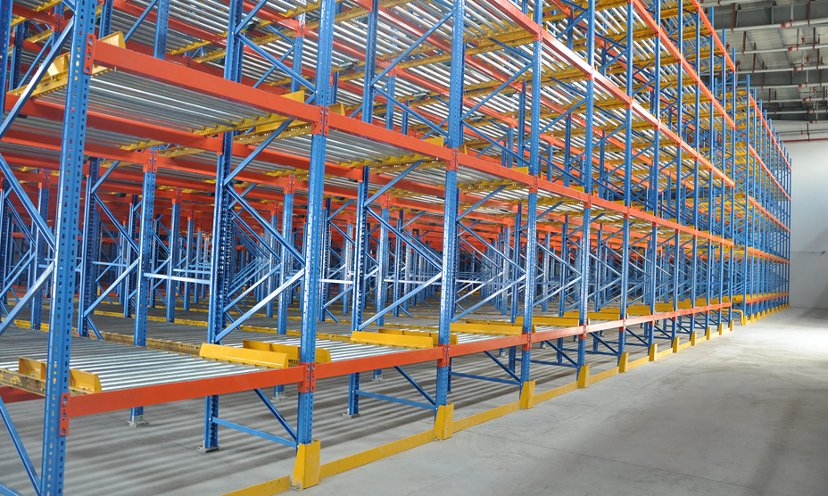 高密度存儲(chǔ)，實(shí)現(xiàn)“貨找人”式揀貨