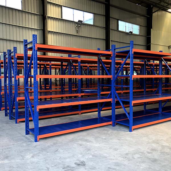 藍(lán)白倉(cāng)儲(chǔ)貨架