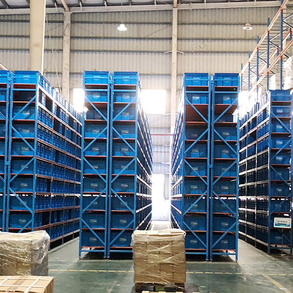 哪種貨架廠倉(cāng)儲(chǔ)貨架